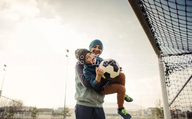 运动会赛事快报：精彩瞬间回顾与分析