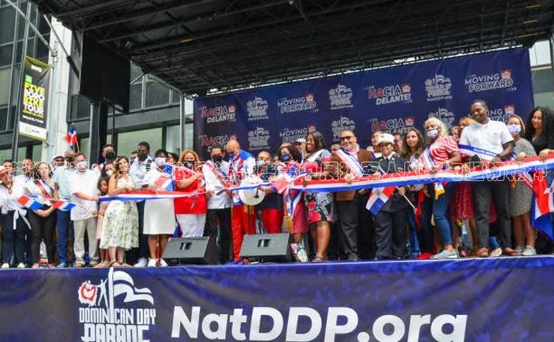 荣耀征程：在东湖的军运会盛事中展现军人风采与坚韧精神